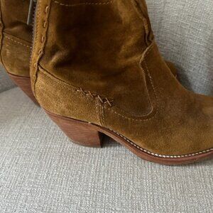 Frye Leslie Suede Zip Bootie